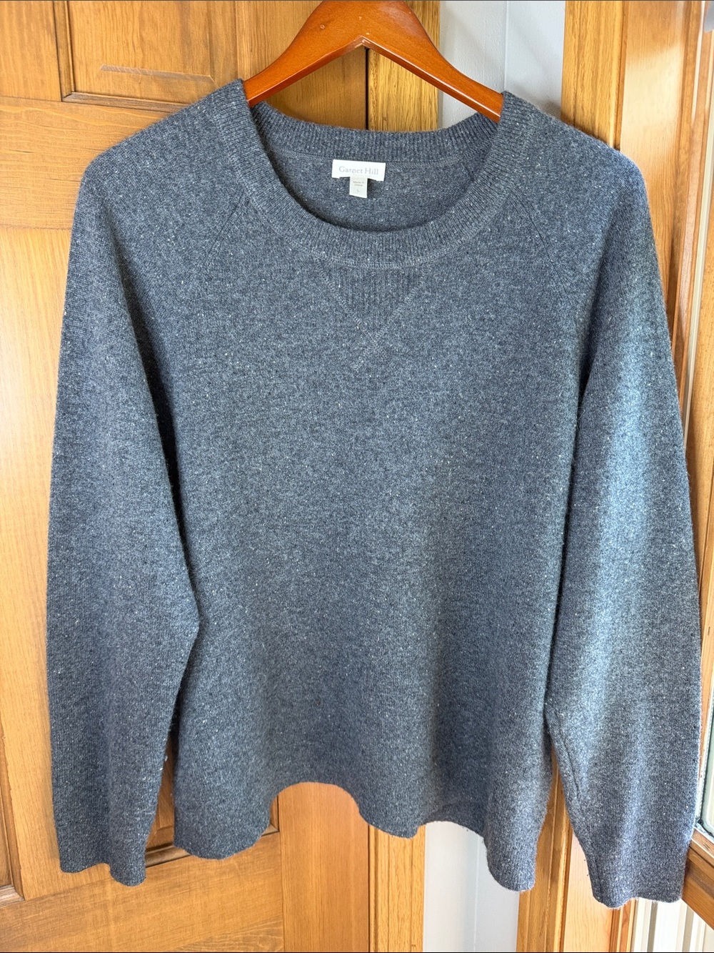 Garnet Hill Women’s 100% Cashmere Sweatshirt-Style Crewneck Gray V-Stitch M